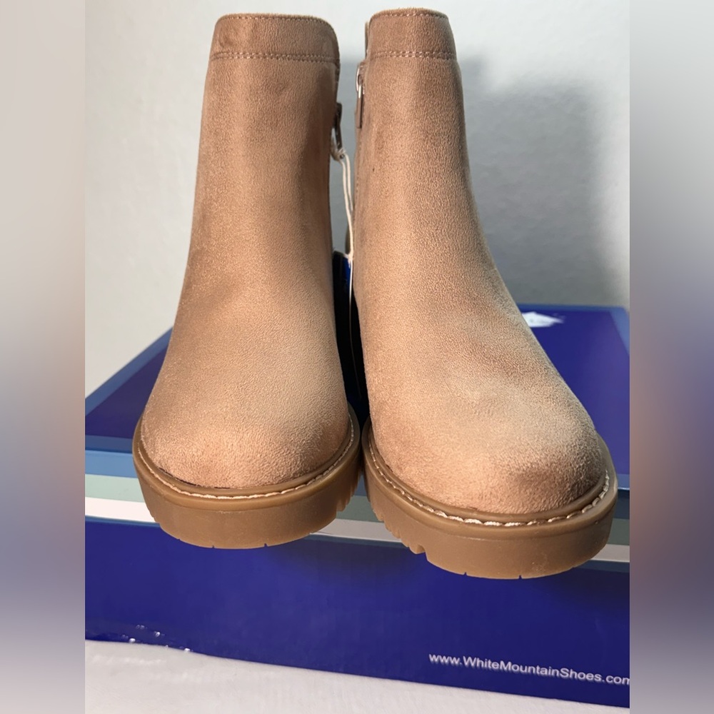White Mountain Dear booties sand casual classic Fall winter outdoor style comfy - Picture 4 of 10